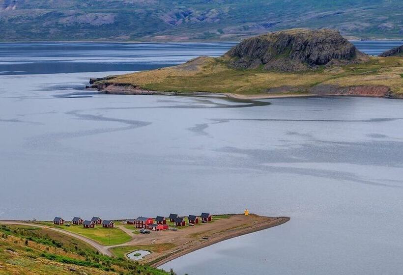 هتل Mjóeyri Travel Holiday Homes
