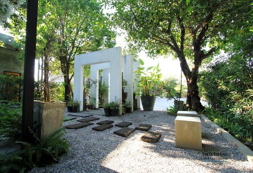 Отель Thai Thani Loft & Life Lamphun