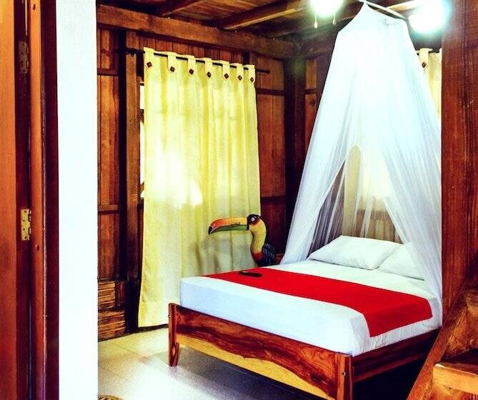 בית מלון כפרי Utuane