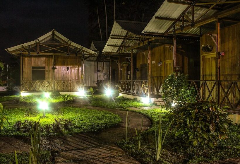 בית מלון כפרי Utuane