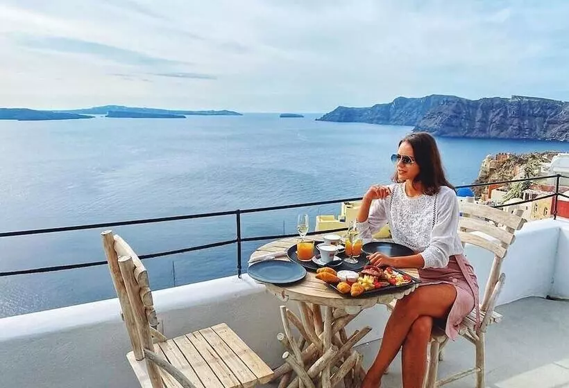 پانسیون Kaleidoscope Oia Suites