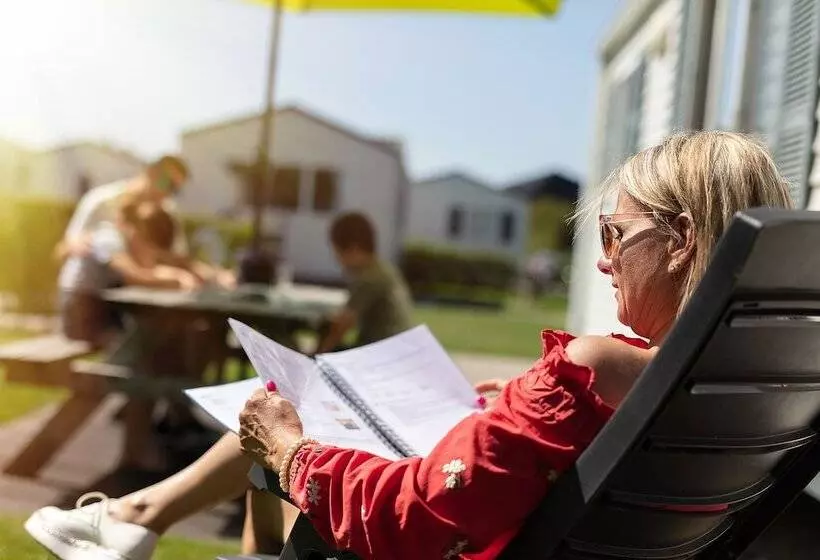 Lomakeskus Holiday Park Klein Strand