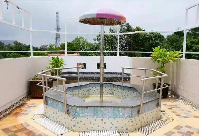 Beautiful Hotel In Lonavala