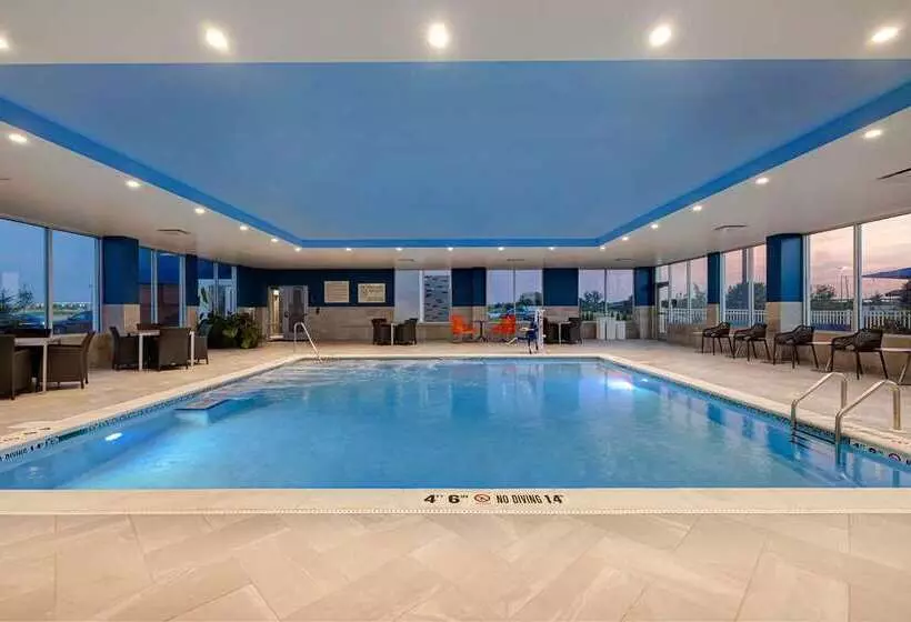 Hotelli Hampton Inn Crown Point