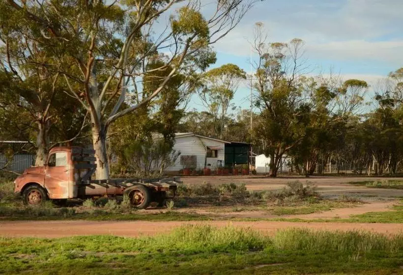 Hotelli Nulla Nulla Farm Retreat