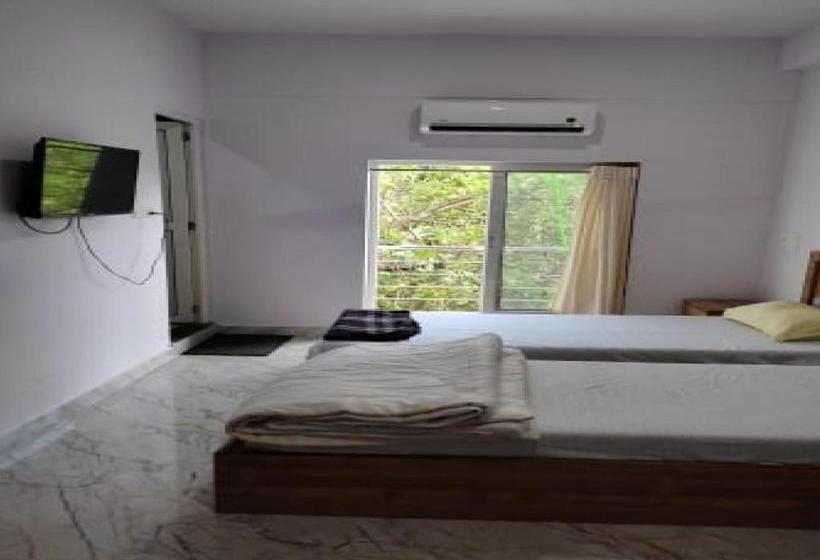 فندق Oyo 80803 Aym Yoga Resort