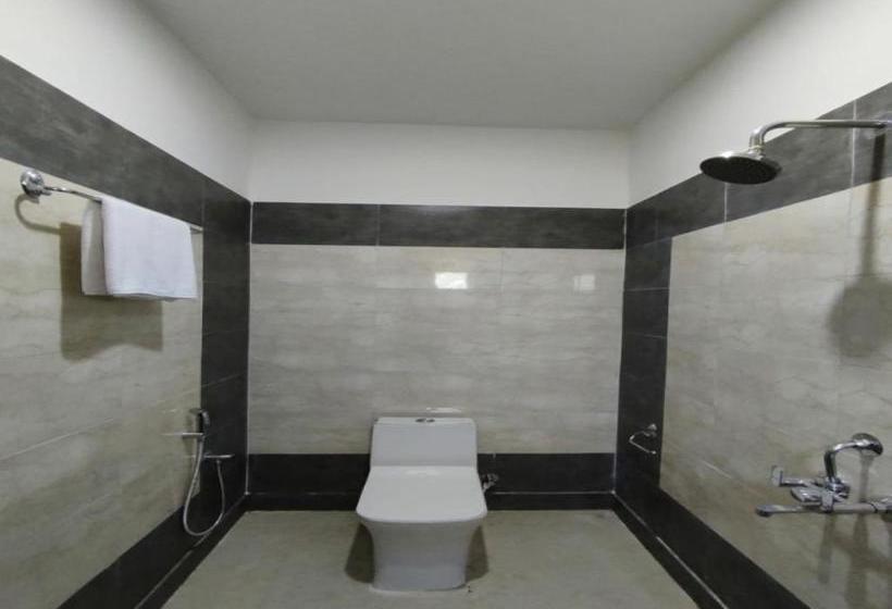 فندق Oyo 80803 Aym Yoga Resort