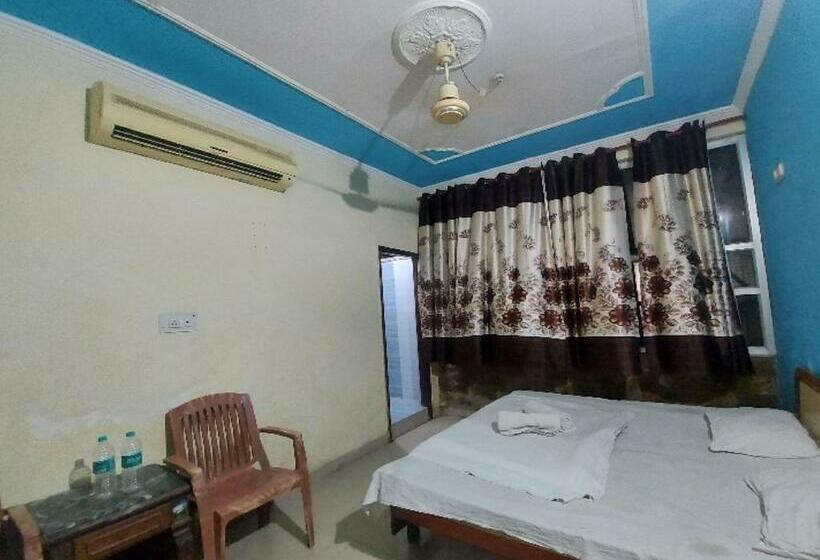 בית מלון כפרי Spot On 80848 Mandakini Guest House