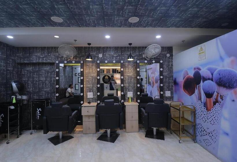 The Grand Arc Hotel & Convention Centre