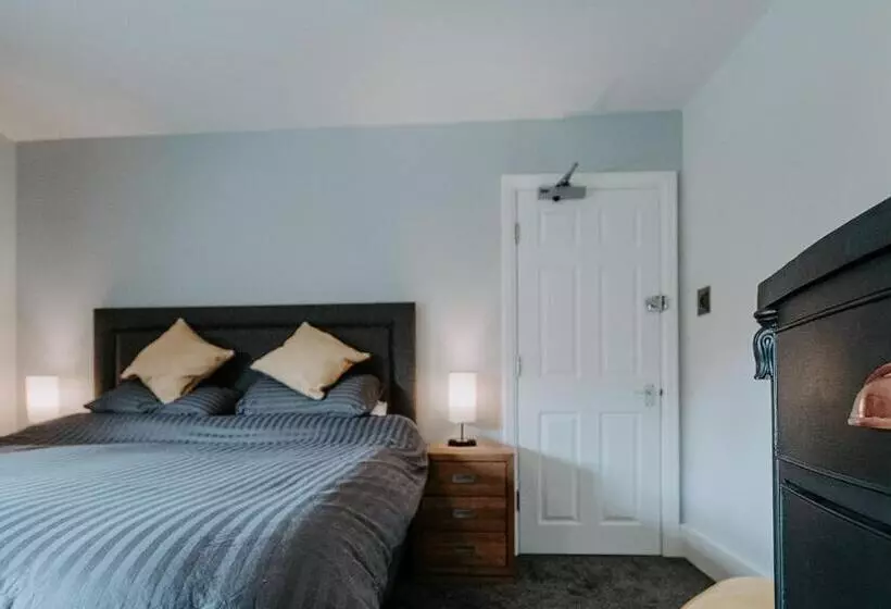 Hotelli The Royal Oak