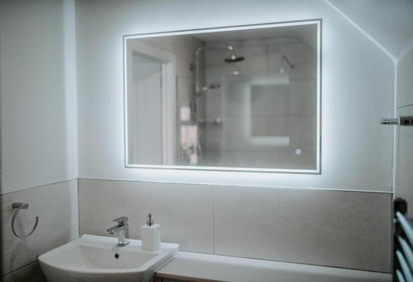 فندق The Royal Oak