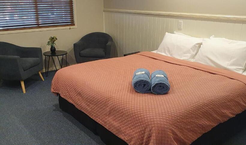 汽车旅馆 Dirranbandi Motor Inn