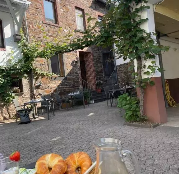 Majatalo Altes Weingut Bröhl