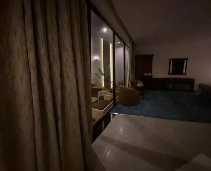 منتجع ويستن Westin Chalet