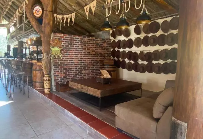 Hotelli Rancho Ecoturistico El Faro