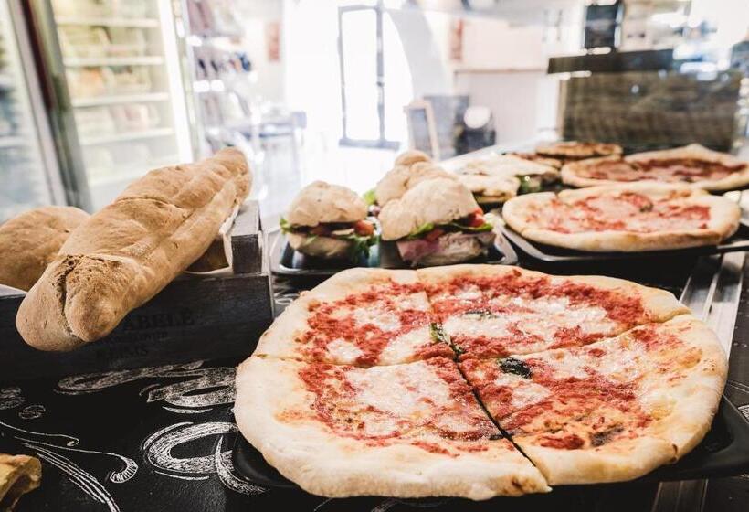 Отель The Flash   Venturina Terme