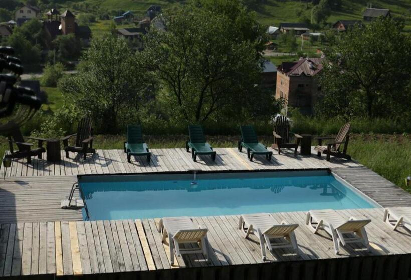 پانسیون котедж з неймовірними краєвидами