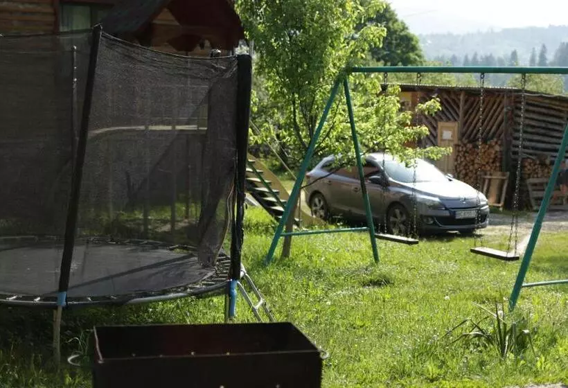 ペンション котедж з неймовірними краєвидами