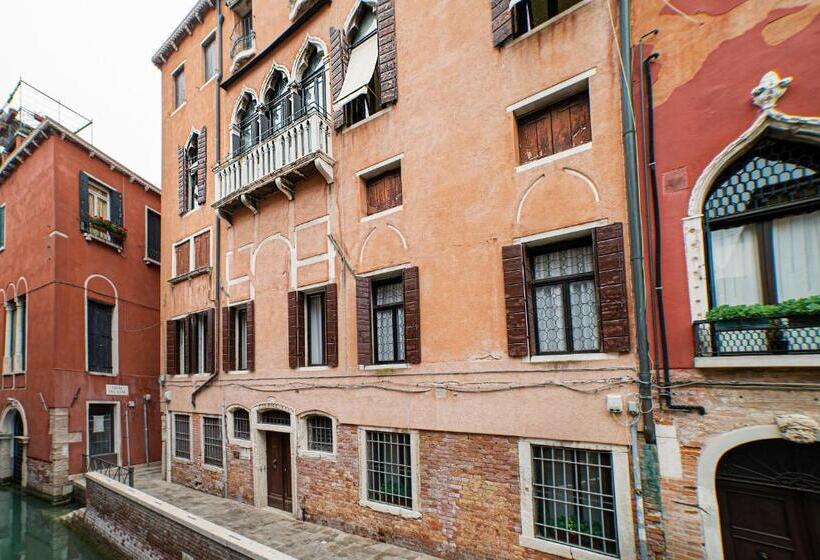 پانسیون Palazzo Suite Ducale