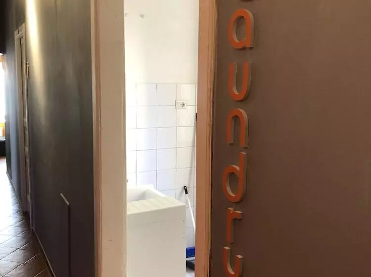 H Hostel Friendly Accommodation