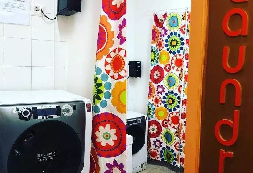 H Hostel Friendly Accommodation