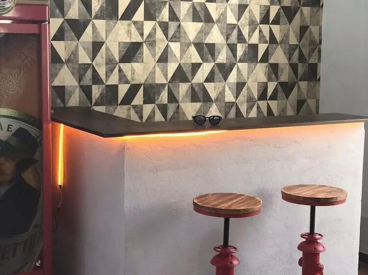 H Hostel Friendly Accommodation