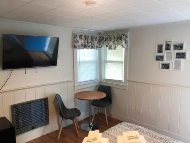 Herring Run Motel And Tiny Cabins