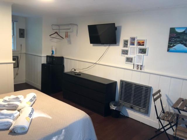 Herring Run Motel And Tiny Cabins