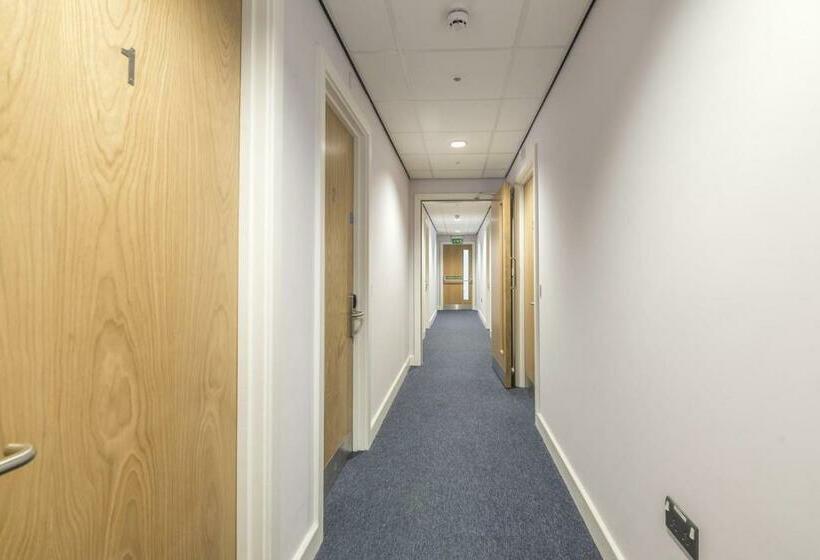 فندق No 2 Ocean Cabins   Saundersfoot Harbour   Saundersfoot