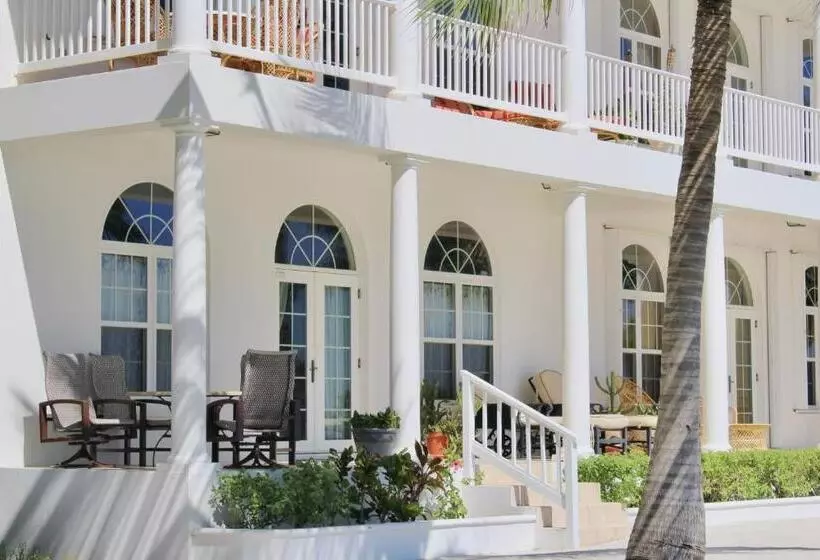 Hotelli Tara Del Sol Resort