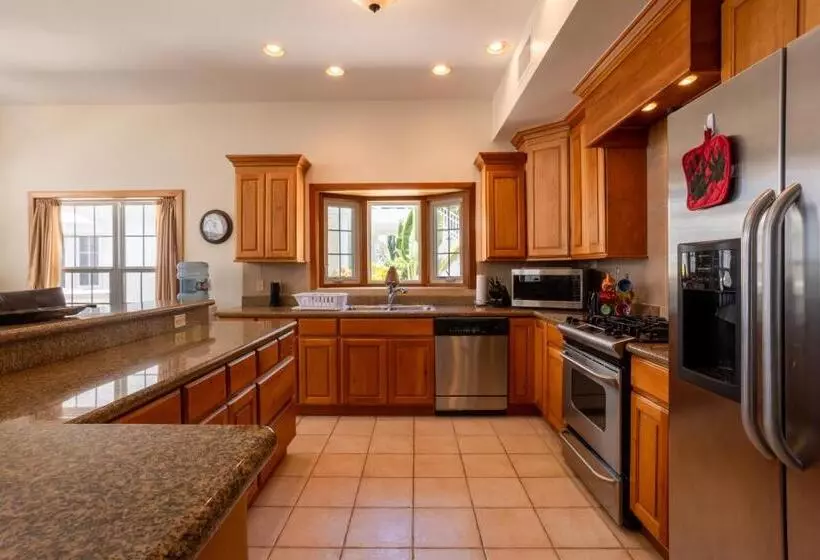 Hotelli Tara Del Sol Resort