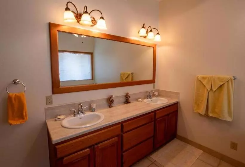 Hotelli Tara Del Sol Resort