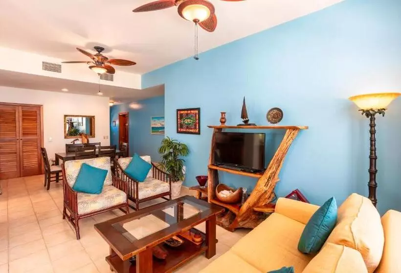 Hotelli Tara Del Sol Resort