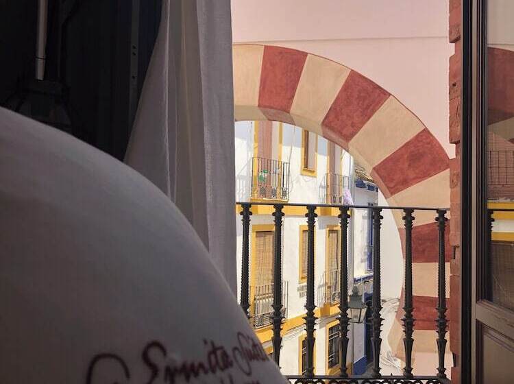 La Ermita Suites   único Hotel Monumento De Córdoba