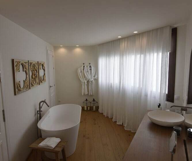 La Ermita Suites   único Hotel Monumento De Córdoba