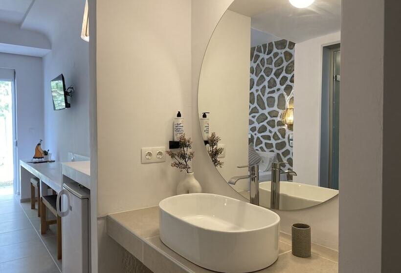 Ladiko Inn Hotel Faliraki  Anthony Quinn Bay