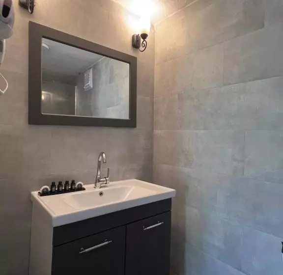 Otel Beyaz İnci