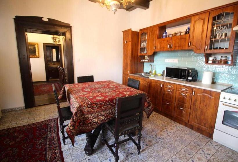 펜션 Antik Vendégház