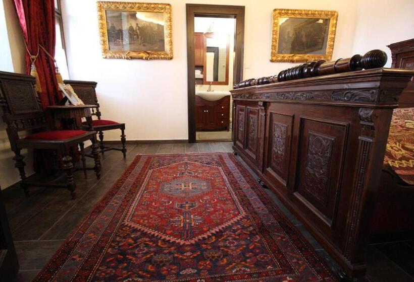 펜션 Antik Vendégház