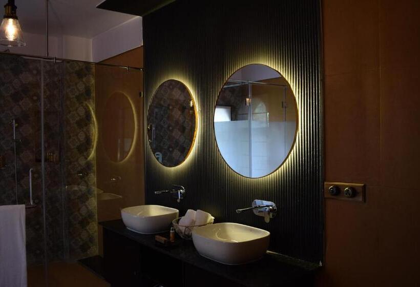 منتجع The Postcard Gir Wildlife Sanctuary