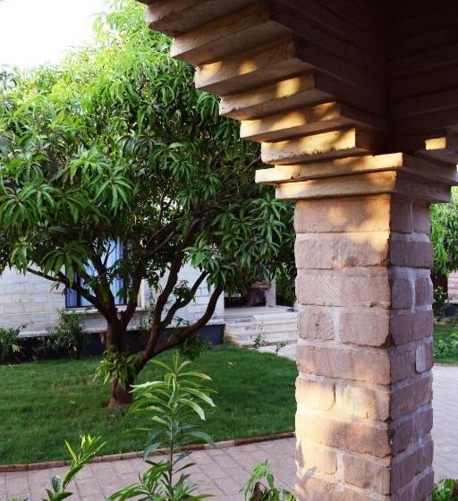 منتجع The Postcard Gir Wildlife Sanctuary