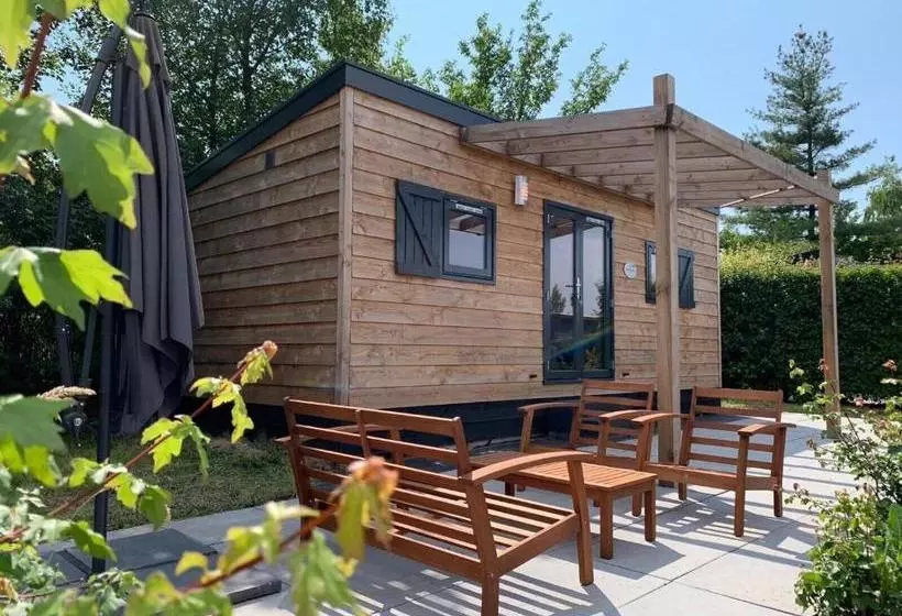 استراحتگاه Tiny House 4 People