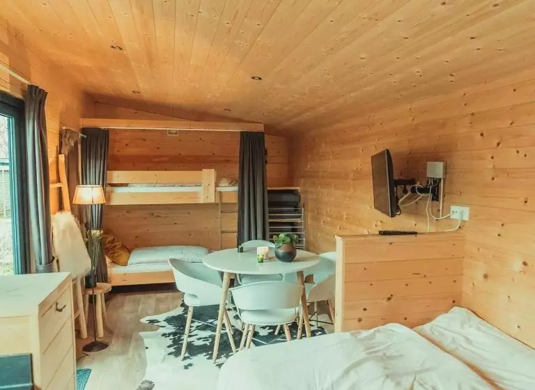 استراحتگاه Tiny House 4 People