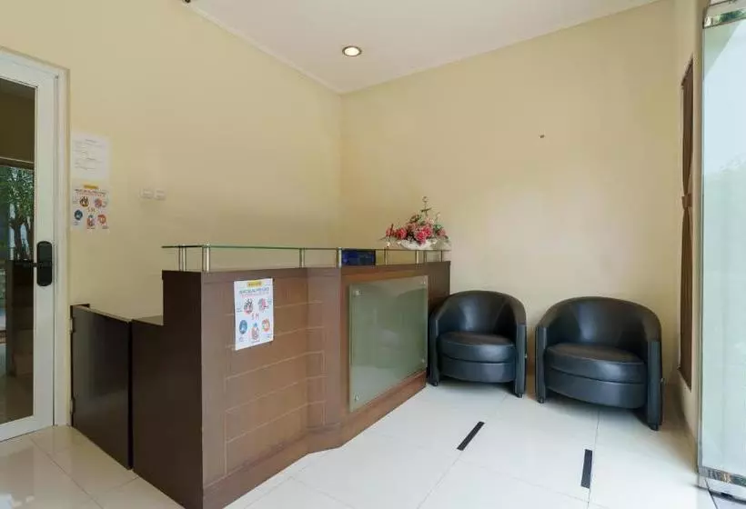 ホテル Dago Suites Syariah Cikarang Mitra Reddoorz