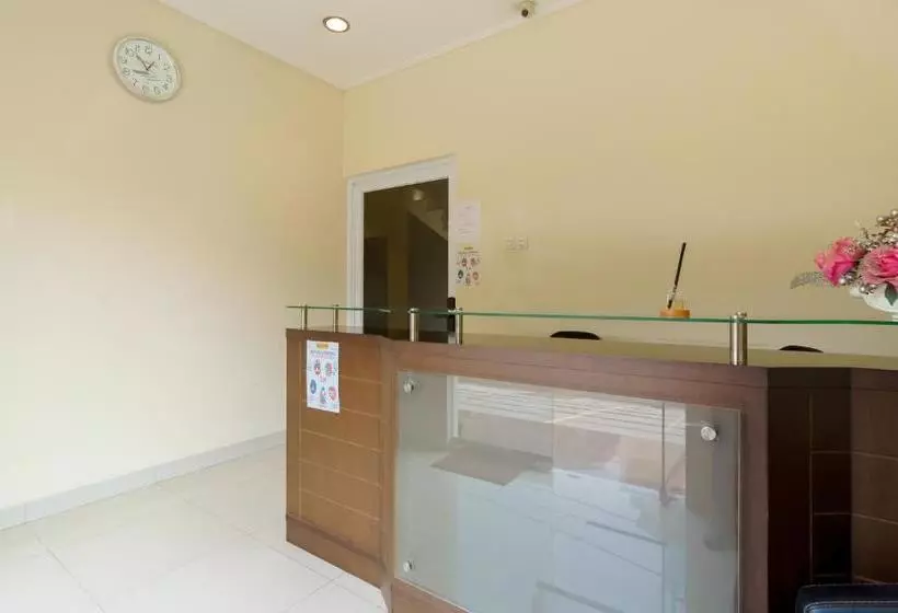 ホテル Dago Suites Syariah Cikarang Mitra Reddoorz