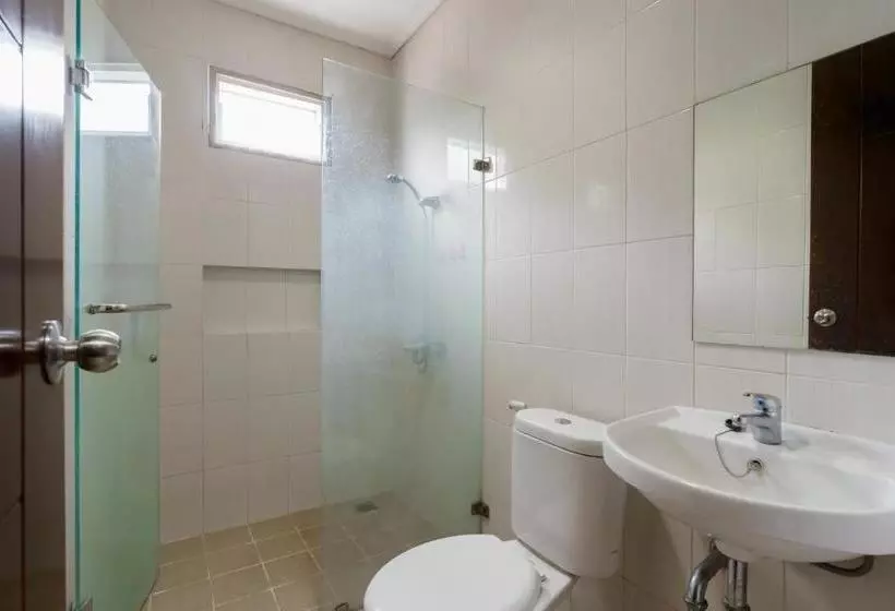 ホテル Dago Suites Syariah Cikarang Mitra Reddoorz