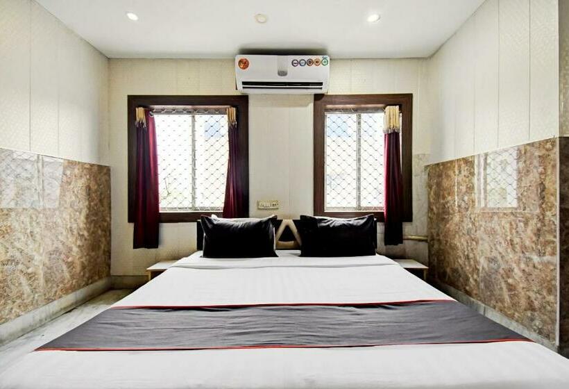 Hotel Shree Krishna S & Resort