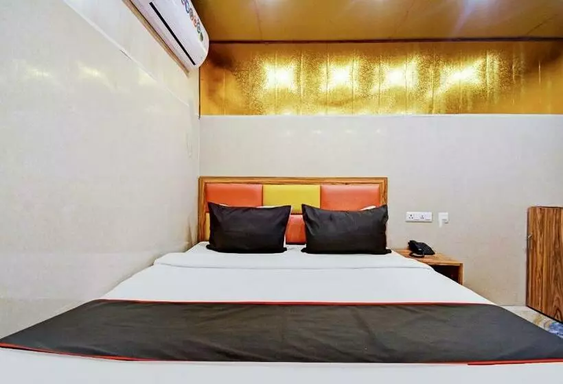 هتل Shree Krishna S & Resort