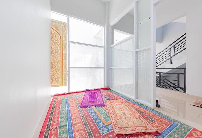 בית מלון כפרי Reddoorz Syariah Near Dprd Kabupaten Subang