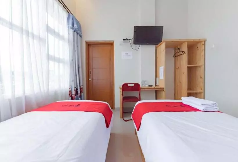Hotelli Reddoorz Syariah Near Dprd Kabupaten Subang